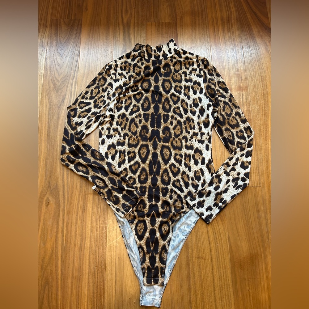 Woman’s bodysuits